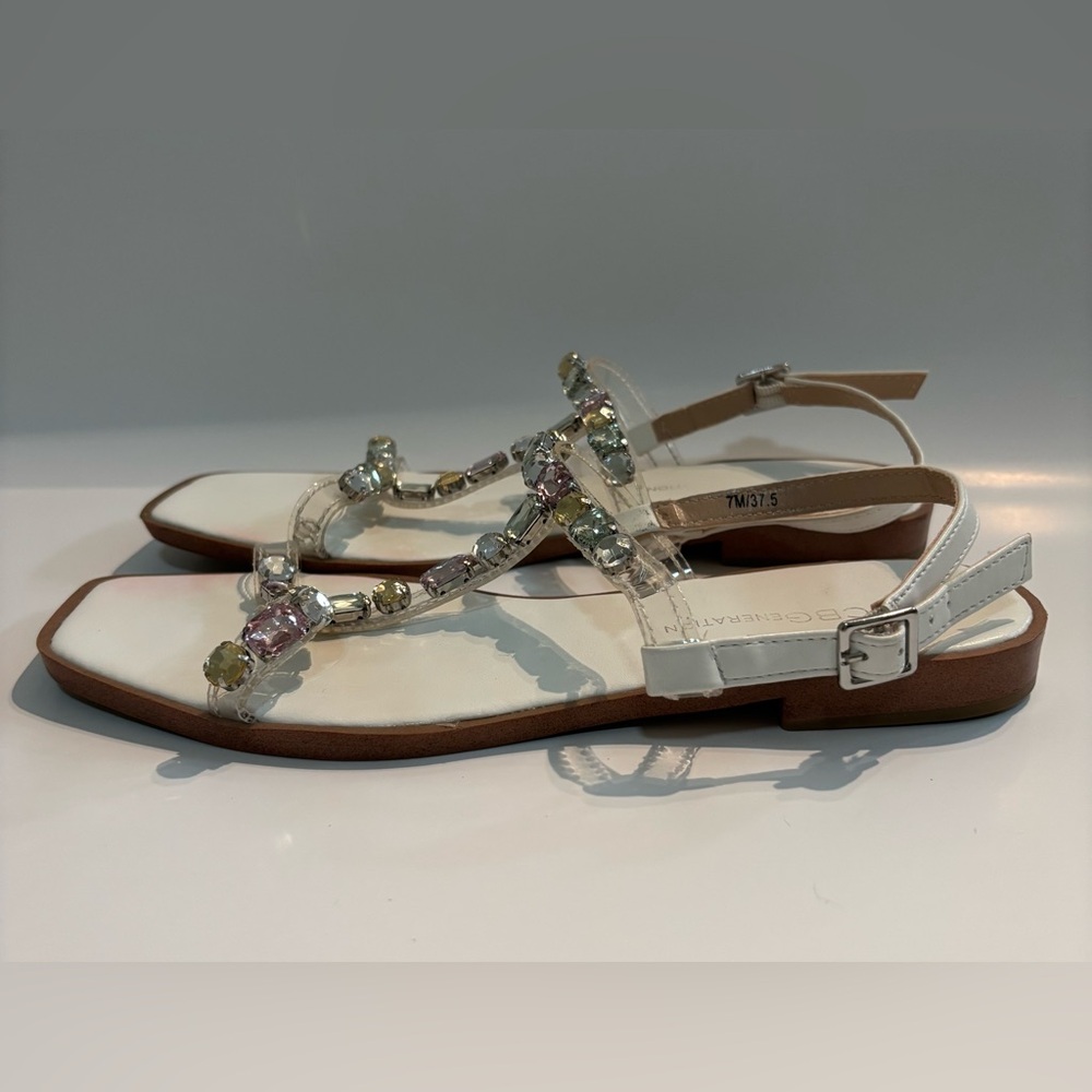BCBGeneration Larabee White Sandals Embellished with Multicolor Rhinestones Sz 7